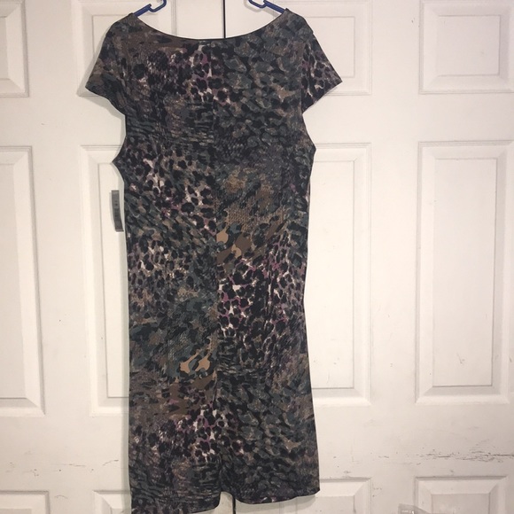 NWT Women’s Twist-Front Dress - Picture 5 of 7